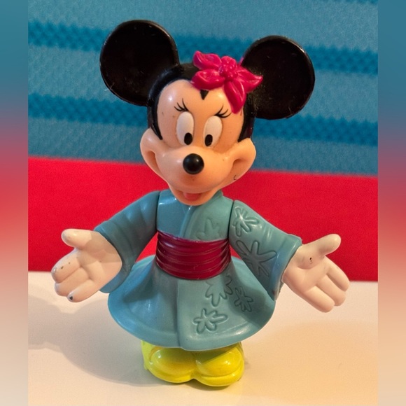 1994 Vintage EPCOT Minnie Mouse Figurine – Kimono Outfit Disney Collectible - Picture 1 of 7